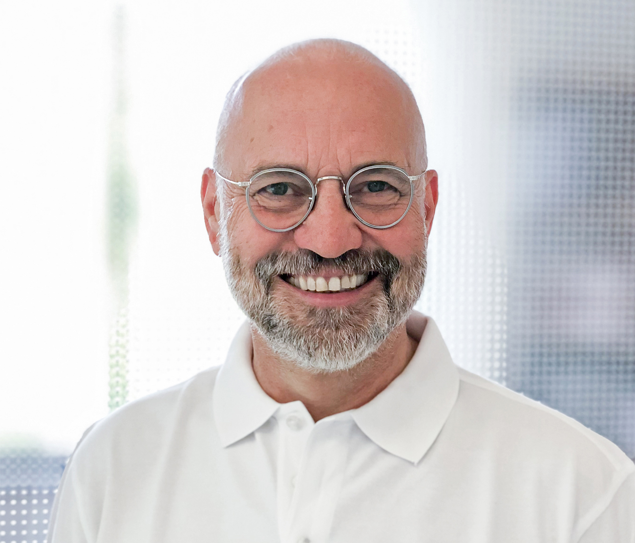 Dr. Georg Ebner